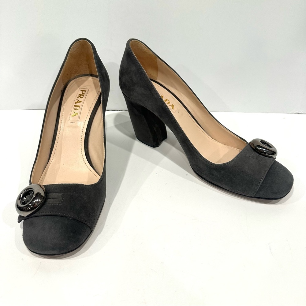 Prada Grey Suede Leather Round Square Closed Curved Block Heel Pumps EU 38 US 8 - Picture 3 of 13